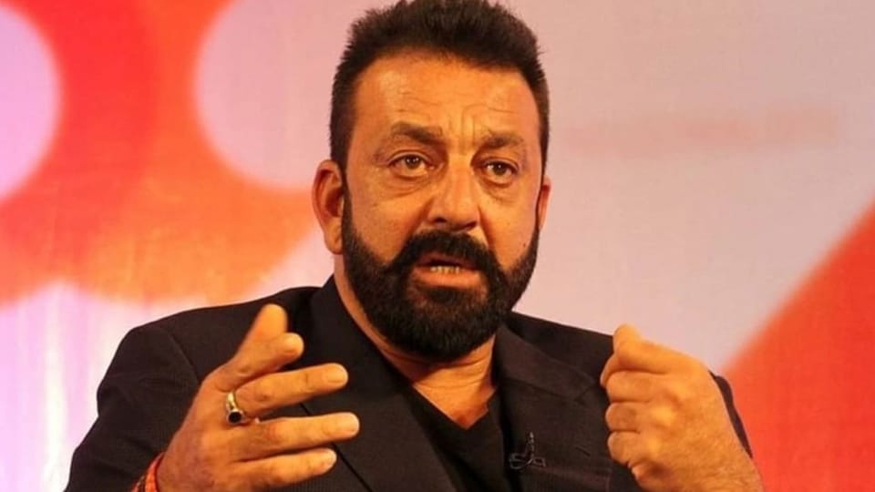 Flashback When Sanjay Dutt reached Salman Khan's house at 4 o clock in the morning and shouted Dum hai to bahar nikal'