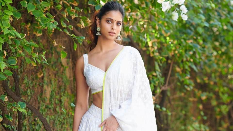 Suhana Khan shares bold photoshoot pics before her debut in films