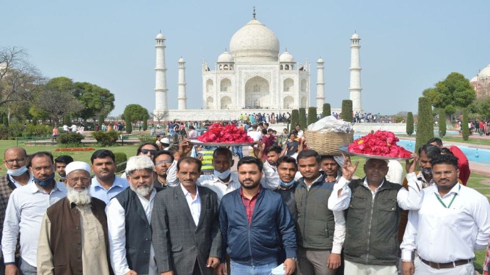 tourists get free entry in Taj Mahal on second day of Shah Jahan Urs