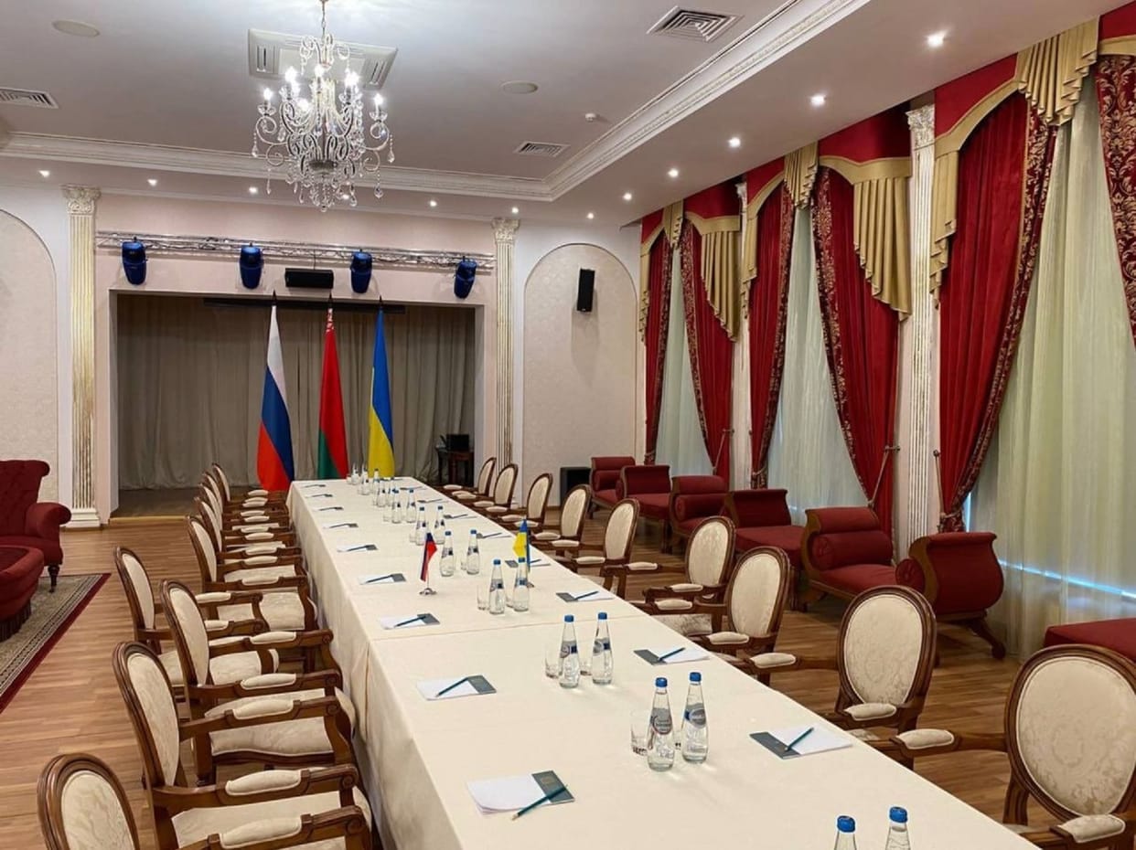 ukraine russia talks: Russian President Vladimir Putin and Ukraine representatives have agreed to unconditionally talks at Belarus border