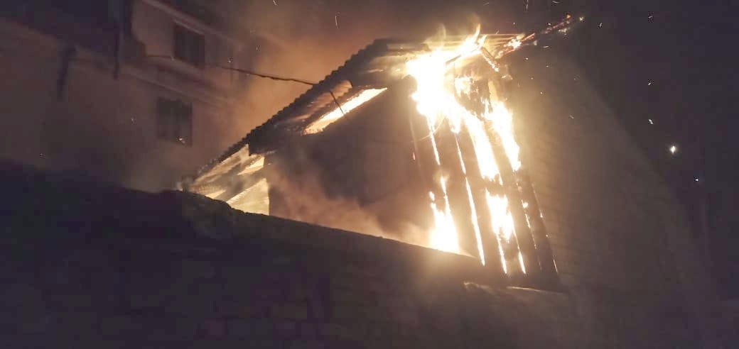 Room in Kolka and shop store in Devidehra ashes