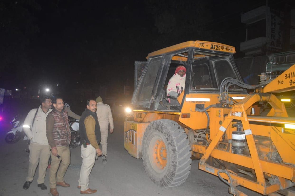 Crane helper dies due to electrocution