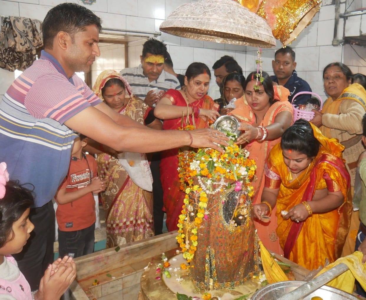 On Mahashivratri, the pagoda resonated with Har Har Mahadev