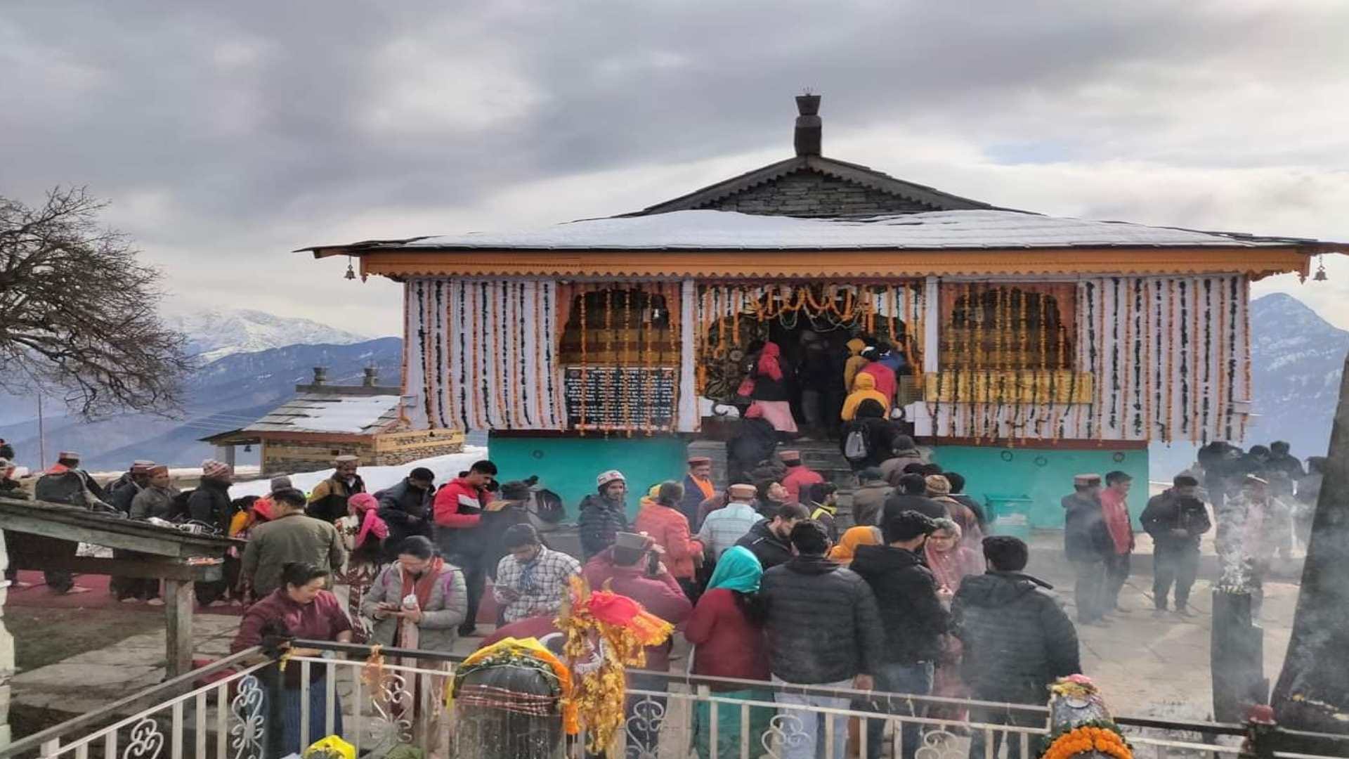 Mahashivratri: Jaleb in Himachal's Chhoti Kashi, devotees rush in the shivalaya across the state, see photos