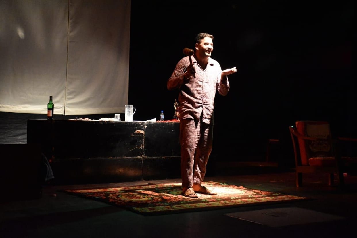 In the diary drama of Dastak team from Ludhiana, the audience stood up and paid respect to the artists