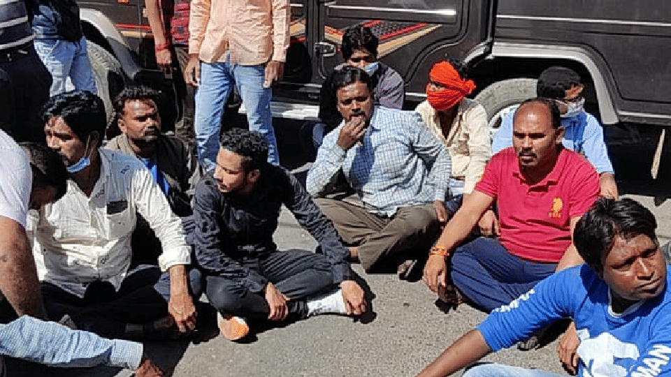 Chhatarpur: Death due to electrocution while talking on mobile in sub-station of electricity department