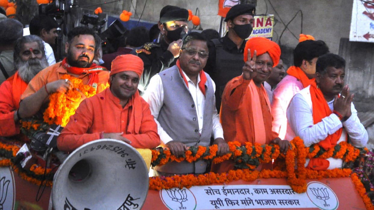 CM yogi adityanath roadshow supporters danced in Gorakhpur