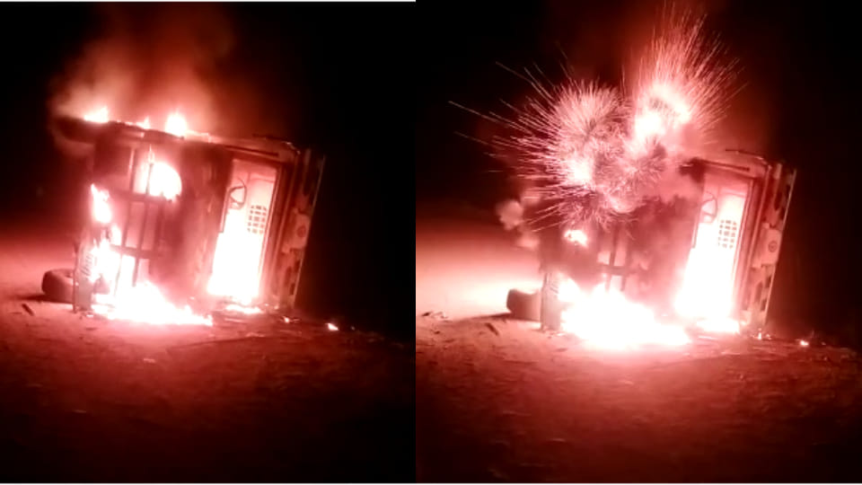 High speed pickup overturned on the road in ajmer Fire broke out