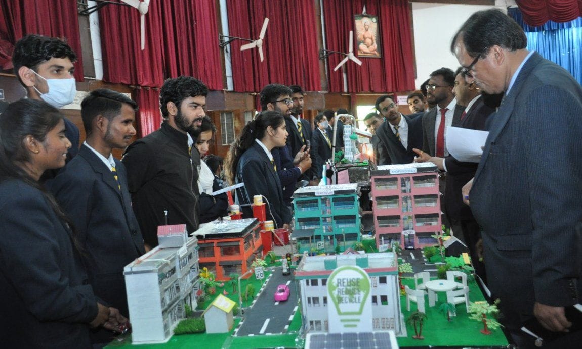 Students should work on useful models in the development of the state: Jain