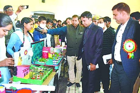 Students showed scientific talent by presenting models