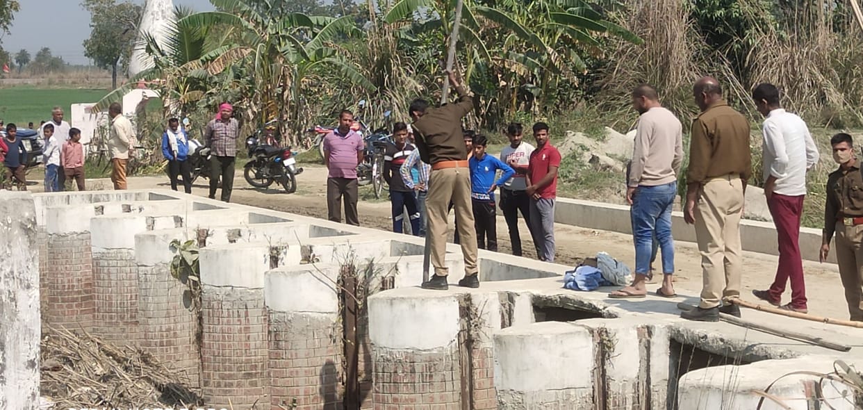 fathepur news,Old woman's body found in Ramganga canal