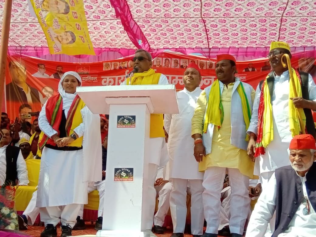 Farmers upset due to Yogi-Modi's bulls: Rajbhar