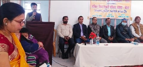 Divine India Youth remembers Lata Mangeshkar by singing a song
