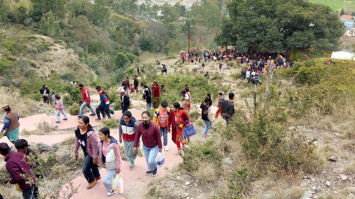 15 thousand people worship lord shiva in devdhank temple nirmand