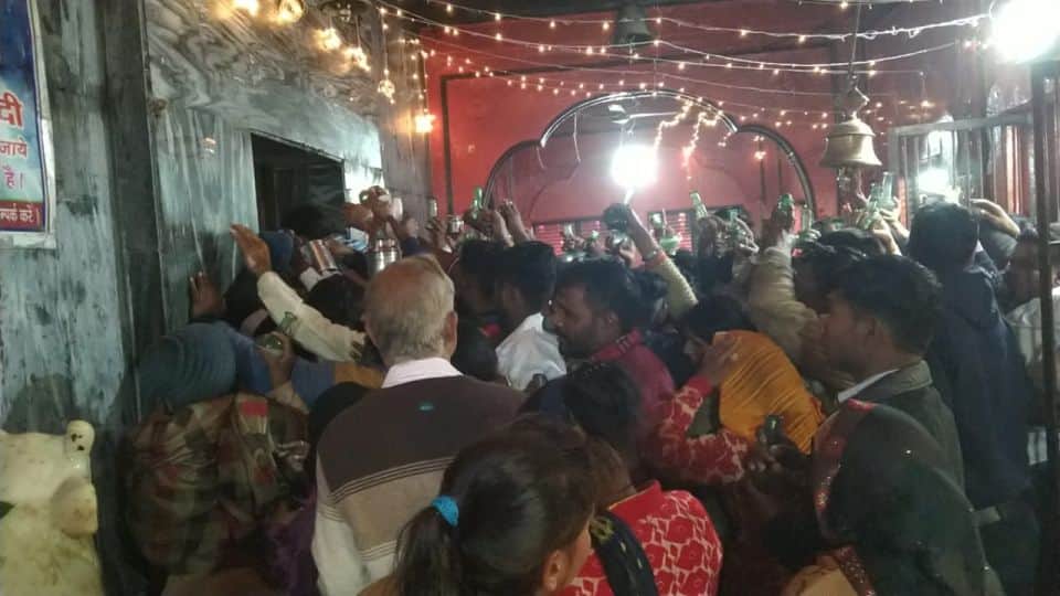 Mahashivratri 2022 Devotees perform Jalabhishek in shiv temples of mathura vrindavan