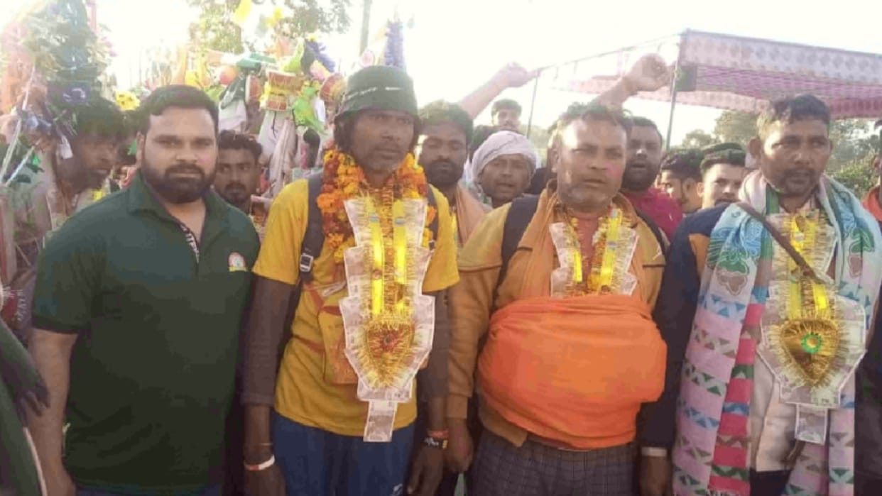 Mahashivratri 2022 Faridabad muslim man brings kanwar from haridwar for communal peace and unity gesture