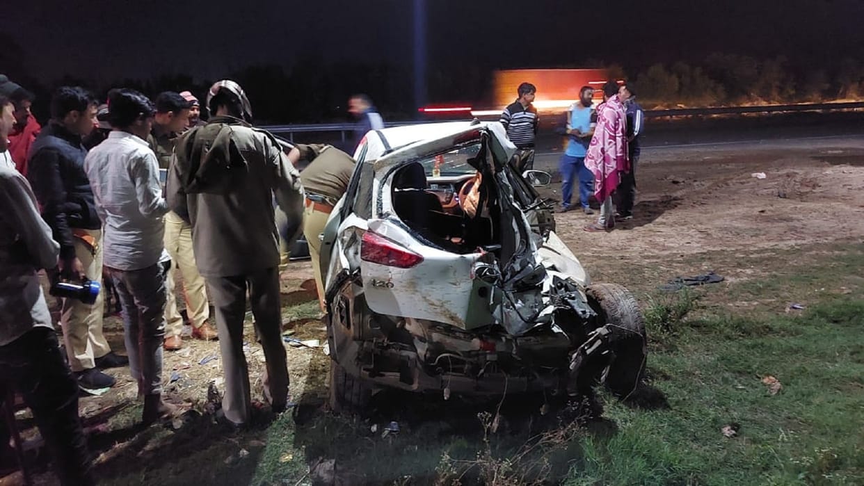 Road Accident In Muzaffarnagar Unknown vehicle hit the car in Muzaffarnagar