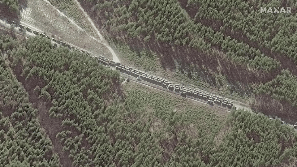 Ukraine: Why has Russia's 64km convoy near Kyiv stopped moving?