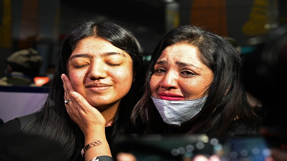 Russia Ukraine war: Indians in Ukraine  pictures of pain, helplessness and panic in Kyiv