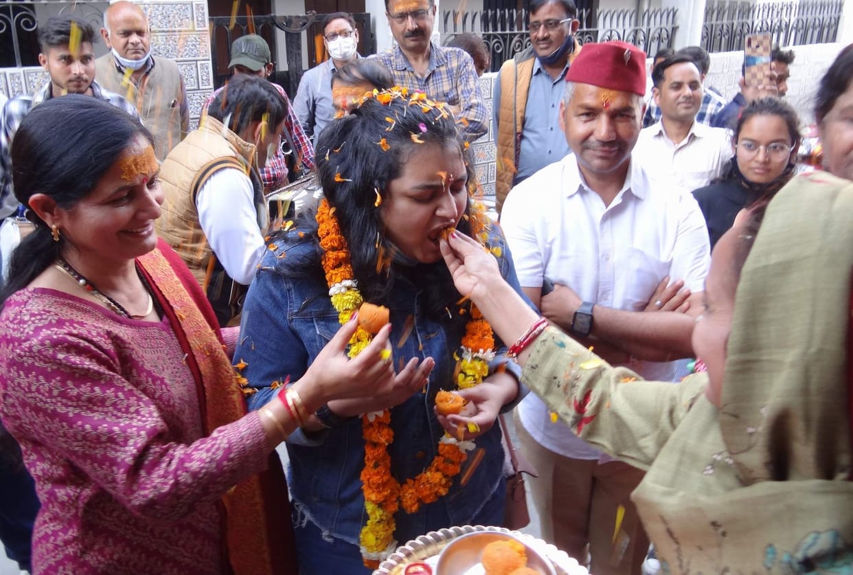 Mayor welcomes Tamannaah returned from Ukraine