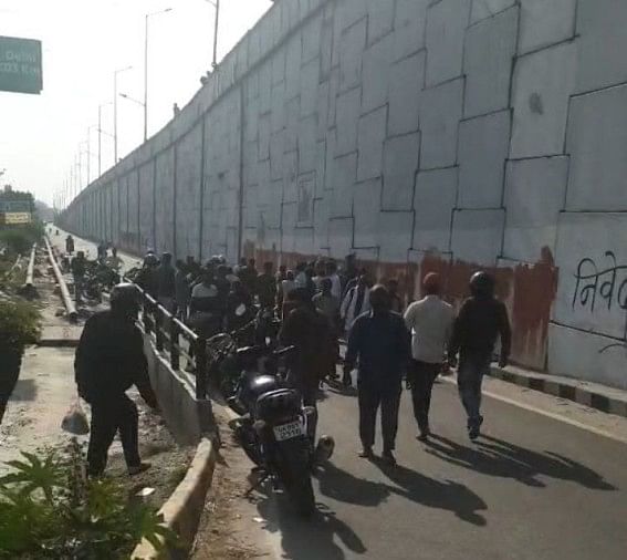 फ्लाइओवर से गिरकर बाइक सवार युवक की मौत Bike Rider Dies After Falling From Flyover Haridwar News