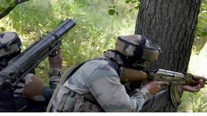 Encounter between police and Naxalites in Chhattisgarh: Woman Naxalite killed in shootout in forests, rifle recovered token photo