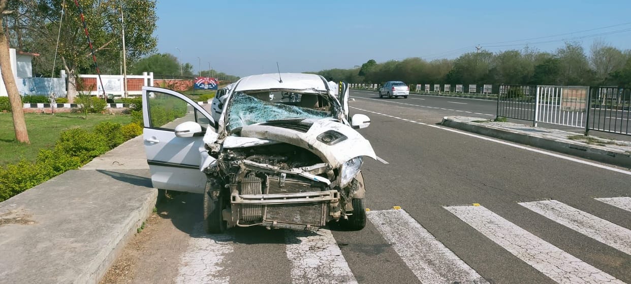 15 vehicles collided with dense fog on the highway, 25 people injured