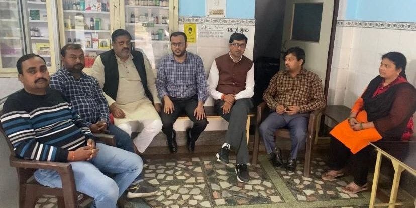 BJP leader met the student who returned from Ukraine