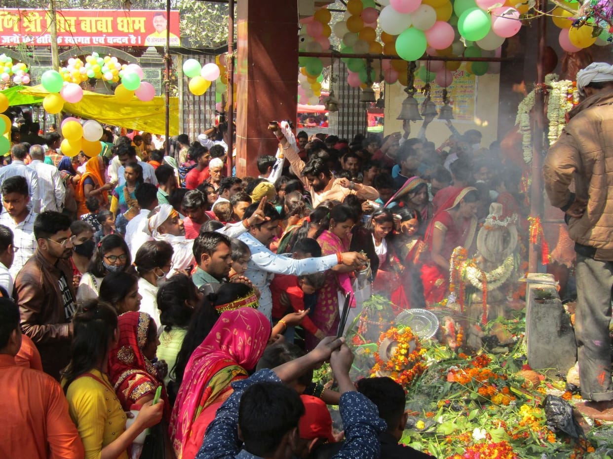 Shiva devotees gathered in temples to perform Jalabhishek