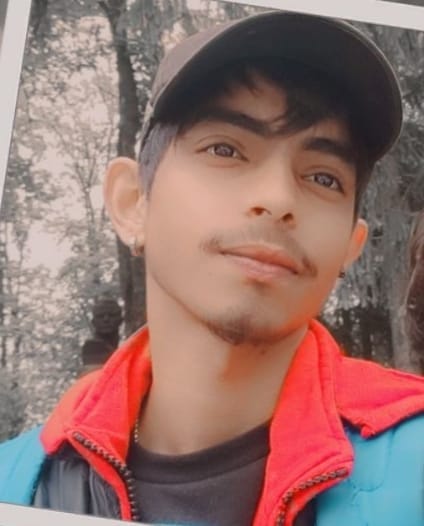 Russia Ukraine War: Uttarakhand Anurag trapped at Kharkiv railway station, relatives plead for protection