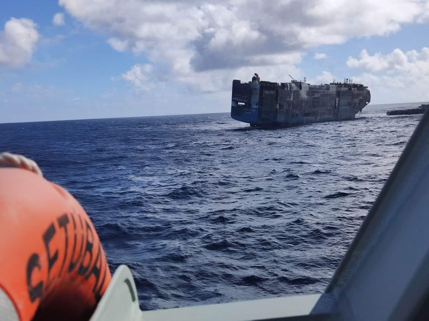 Cargo Ship Sinks with Porsches Ship with luxury cars sinks in Atlantic ocean cargo ship sinks with cars ship sinks in atlantic ocean