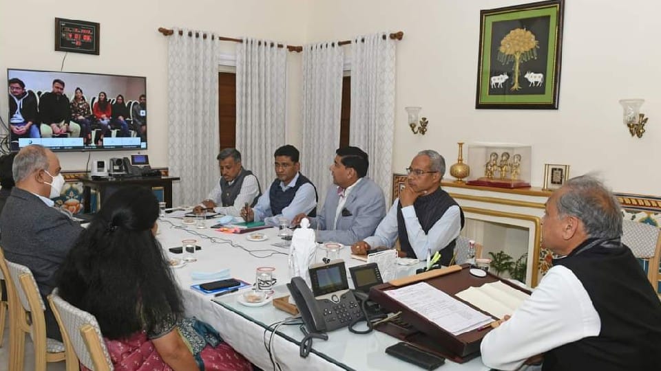 Russia Ukraine war CM Ashok Gehlot spoke to students who returned from Ukraine