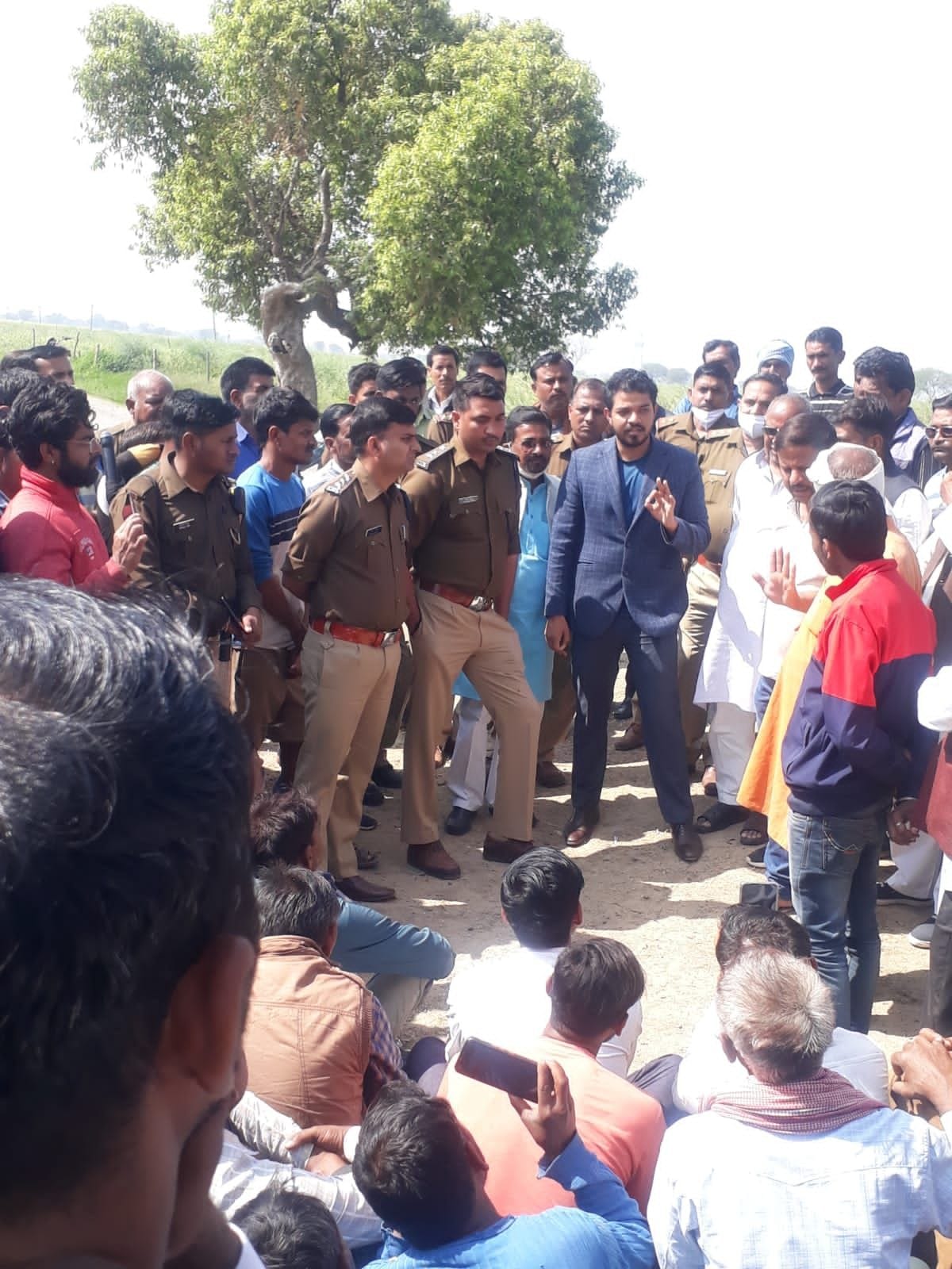 SP,police,SDM,FIR,DM