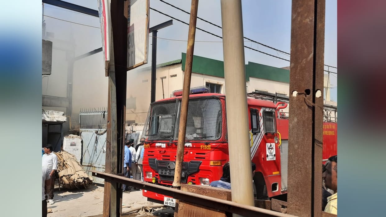 Ghaziabad industrial area fire breaks out in ganpati industries fire brigade control