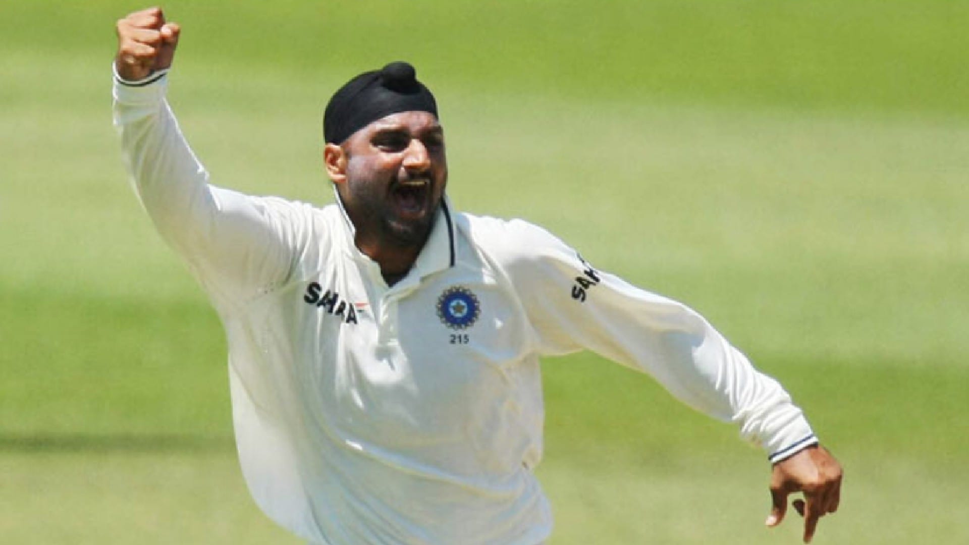 IND vs AUS Bowlers Record Ashwin Lyon Kumble Know About Most Wicket Taker in India vs Australia Test Series
