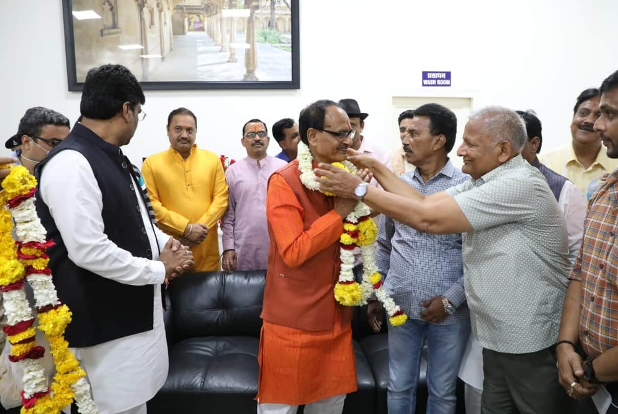Indore: After all, why did Shivraj become the darling of the traders.. know why the Chief Minister got angry and why the officers panicked...!