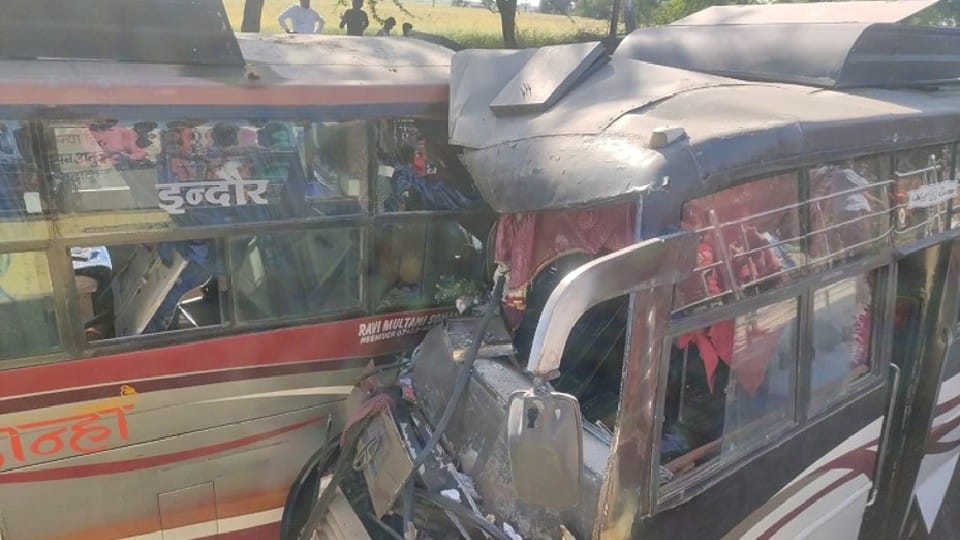 Ujjain: Two buses collide head-on, one killed, 20 injured including four-year-old girl