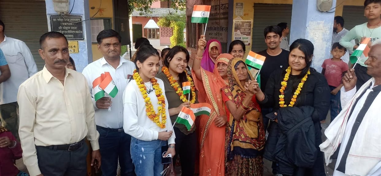 Hathras: Ukraine crisis: 11 people have not yet returned home, family worried