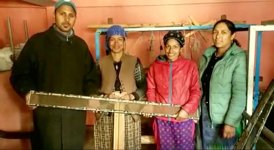 khaddi distribution to women in kinnaur
