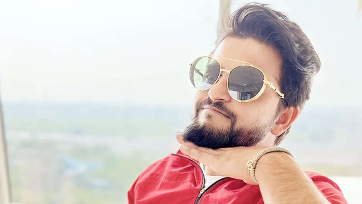 IPL 2022: Suresh Raina, who was unsold in mega auction, posted photo on social media, recreated puspa movie allu arjun fire scene
