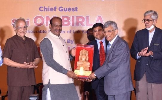 Dr. BK Jain received Mahaveer Award
