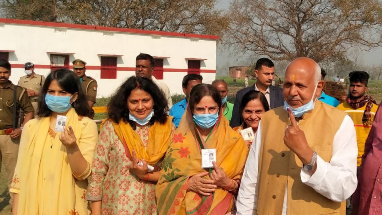 Votes heavily at Agriculture Minister Surya Pratap shahi booth