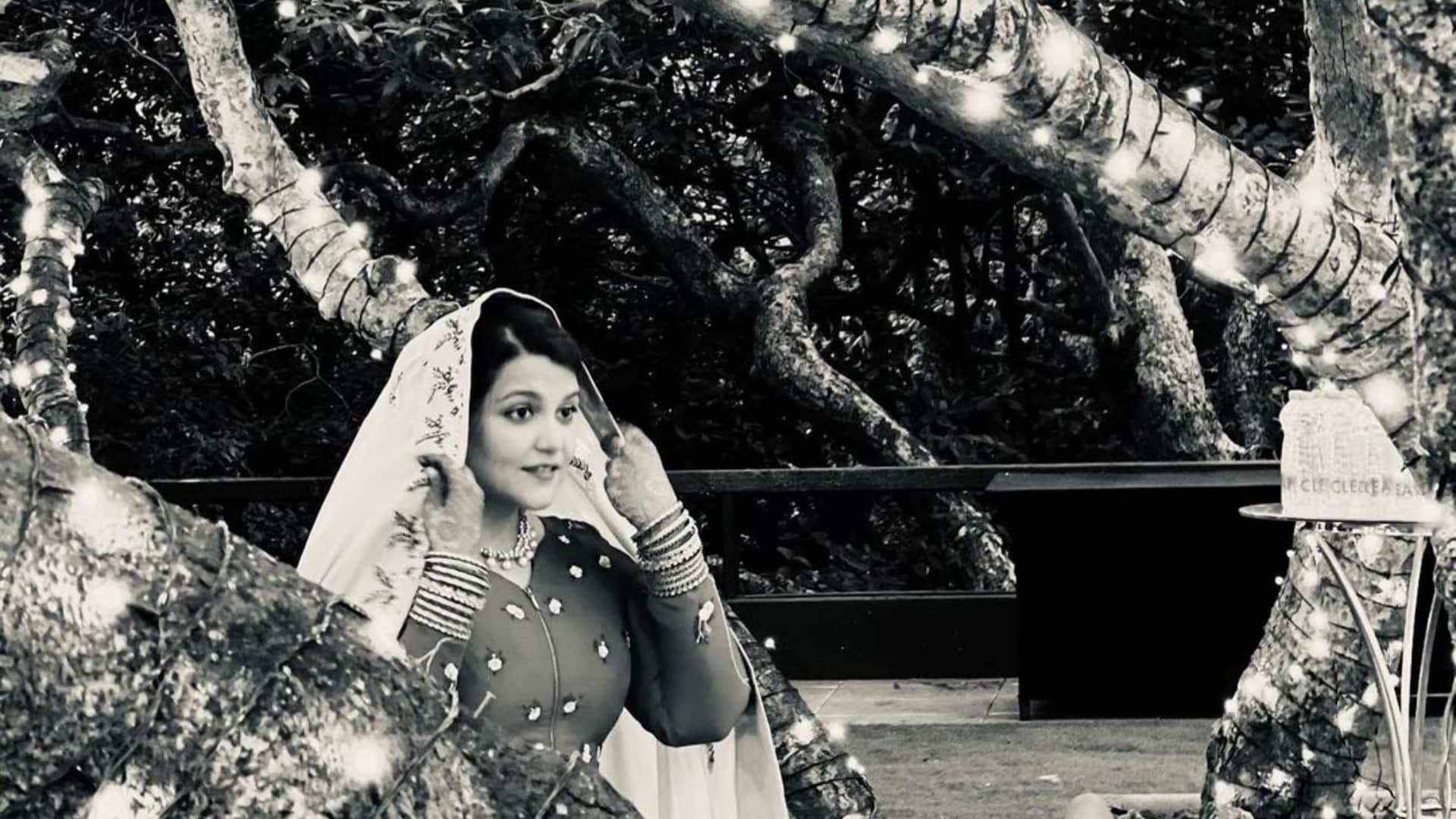 Actor Shahid Kapoor penned a heartfelt note for sister sanah kapurr on her wedding