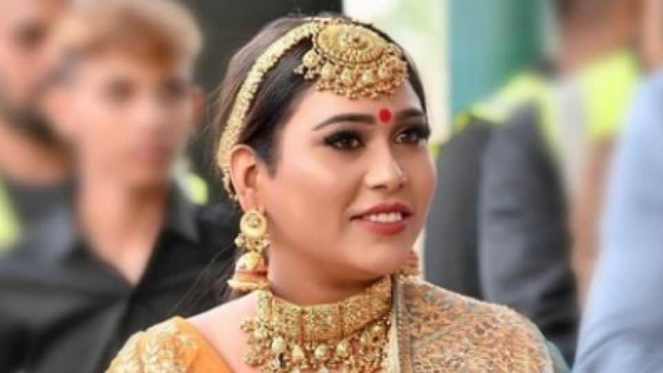 Afsana Khan Troll Singer Afsana Khan got trolled badly for applying vermilion people said  should be ashamed