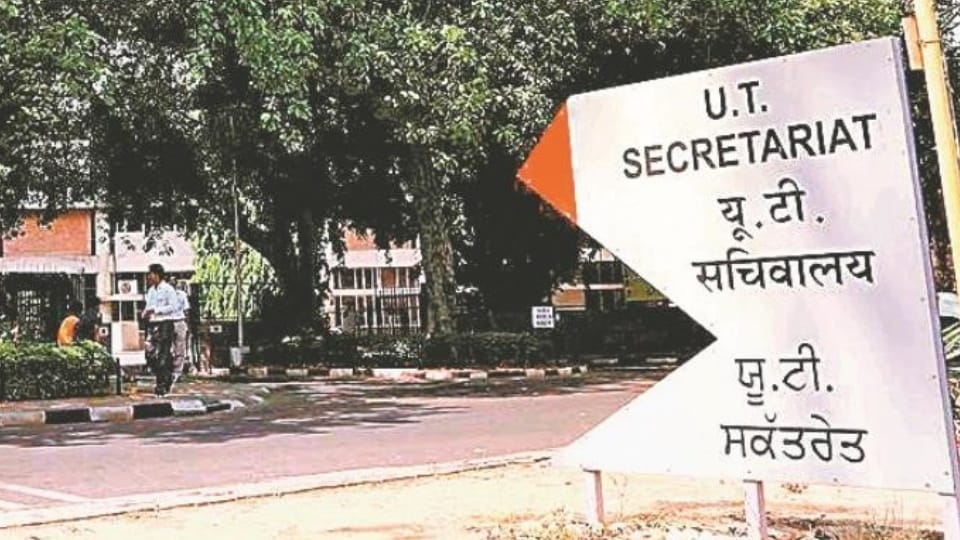 Politics heat up after UT Chandigarh Administration Sending back 112 doctors sent on deputation from Punjab