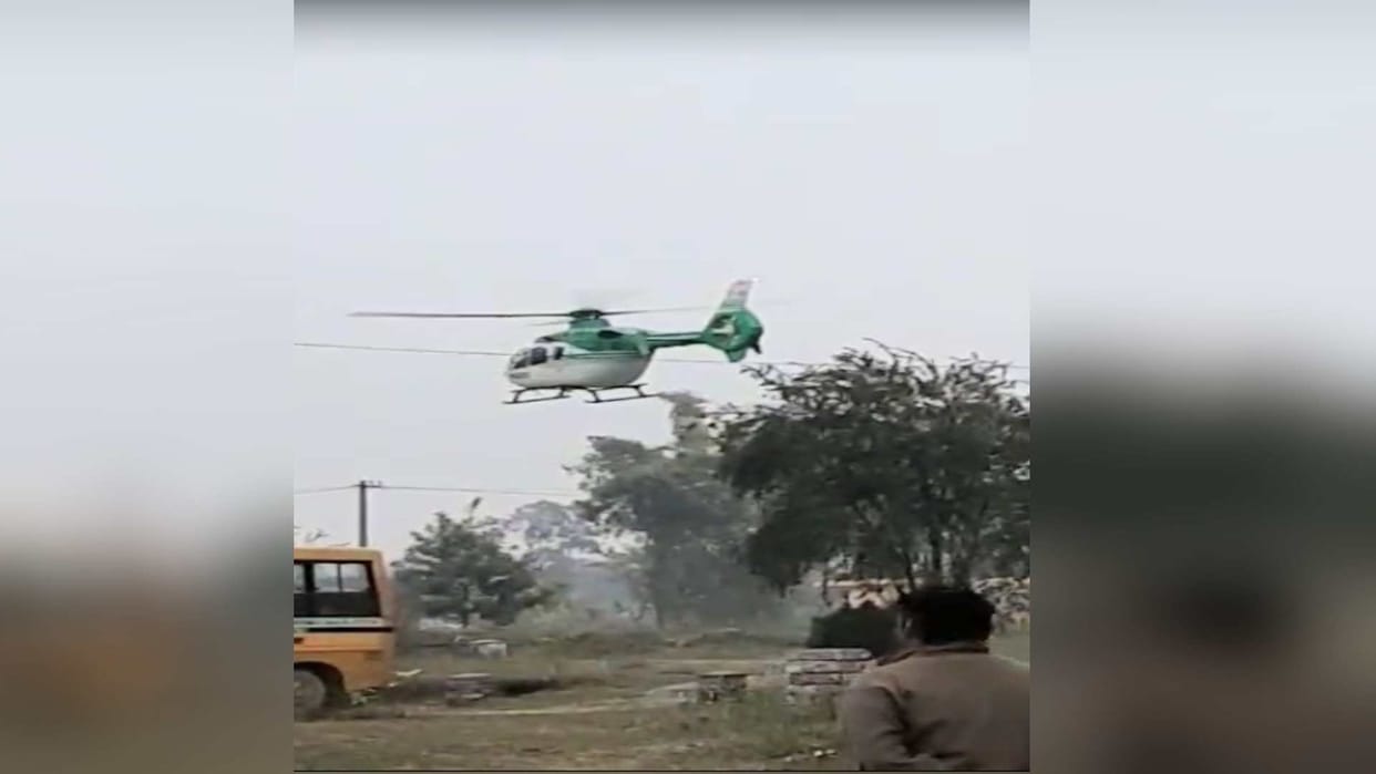 Emergency landing of Union Minister of State Prahlad's helicopter in Khatehar Dharamsala