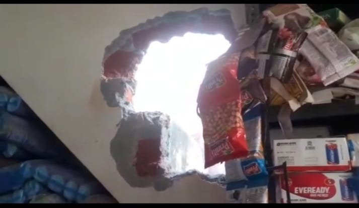 Goods worth thousands stolen from Kariana and chemist's shops by breaking into the wall