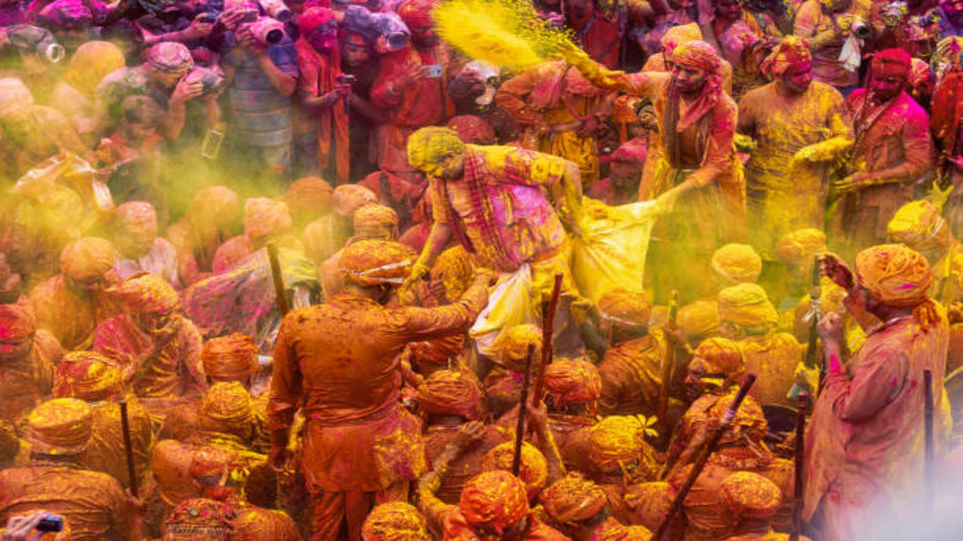 Lathmar Holi 2022 date in barsana vrindawan know how this tradition started