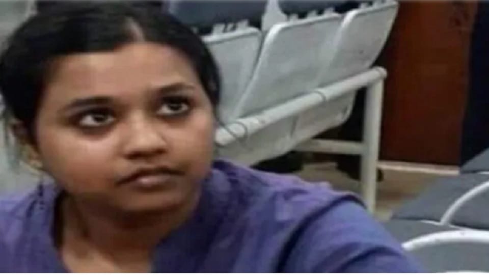 Tamil Nadu: Two lakh rupees compensation to Girl student who raised slogans against BJP in flight, know the whole case
