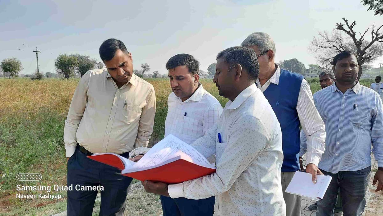 The situation of crop failure by going to the fields in DC Talot and Chhillro